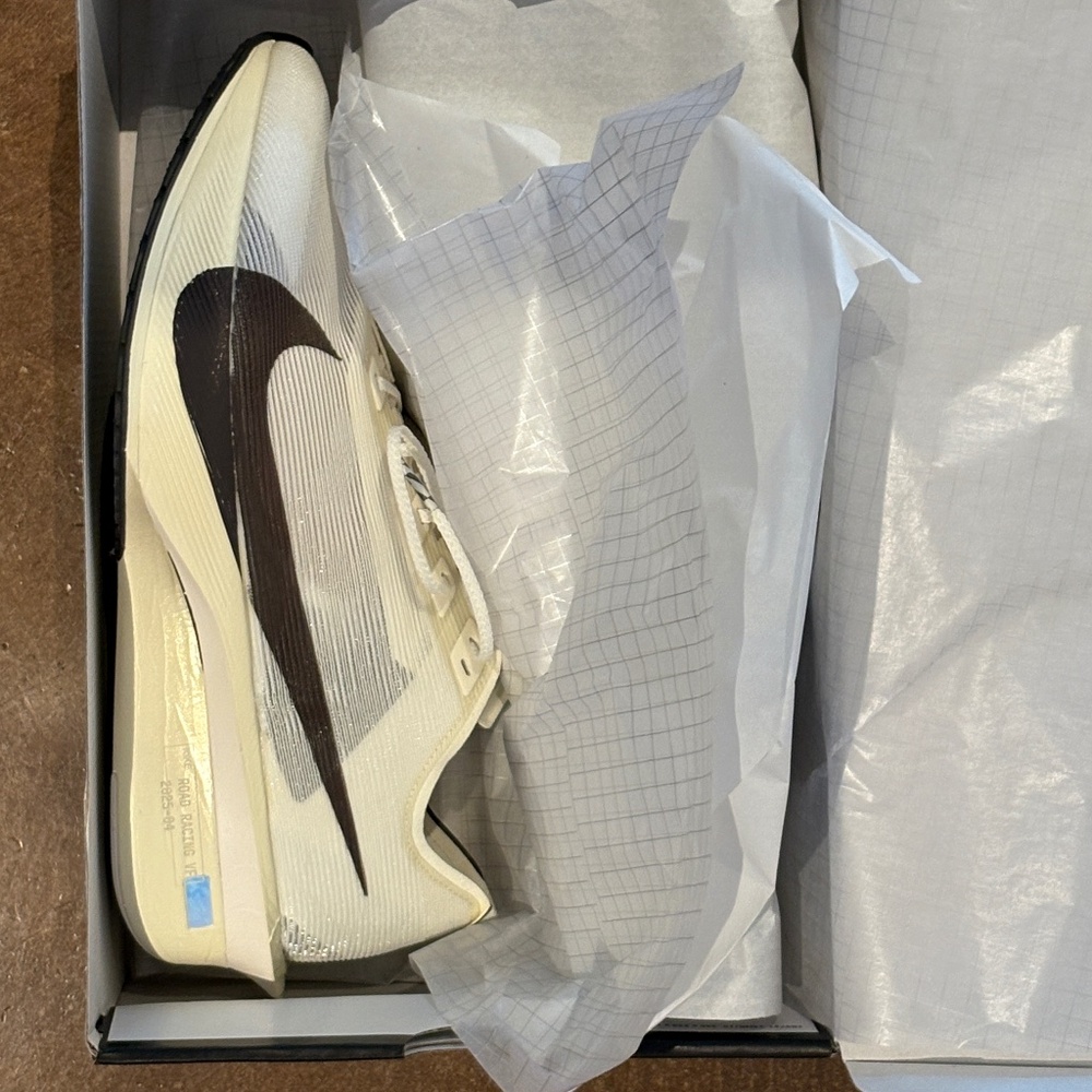 New Nike vaporfly running shoes, Jakob ingebretson edition sz 12